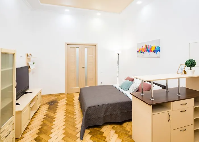 Bright And Cozy With Balcony * Львів