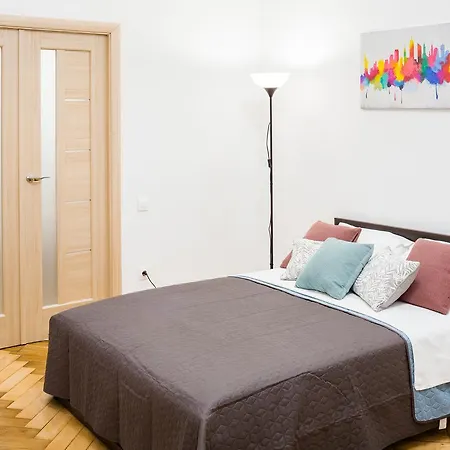 Bright And Cozy With Balcony דירה